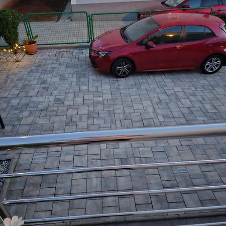 Apartments Melin Малинска Екстериор снимка