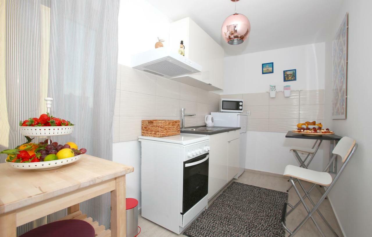 Apartments Melin Малинска Екстериор снимка